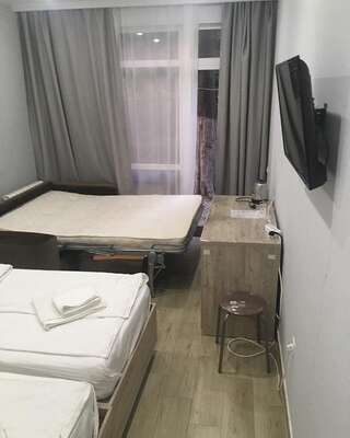 Гостевой дом Sandro Palace Сочи Стандарт 4-местный-1